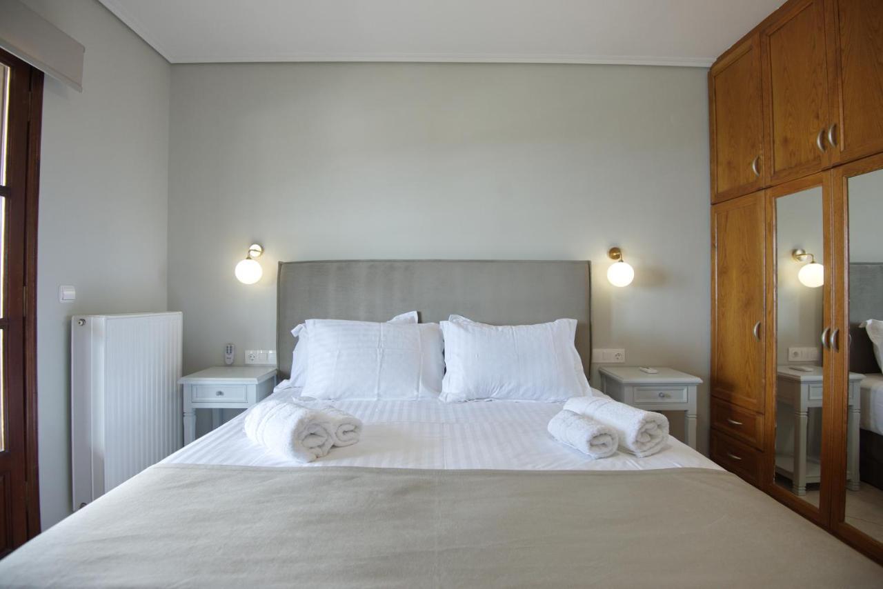 Elpida Apartments Votsi  Ngoại thất bức ảnh
